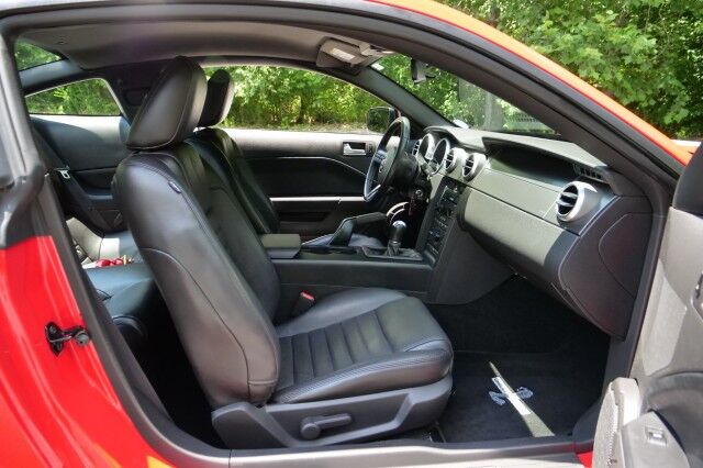 2007 Ford Mustang Shelby GT500 / Supercharged V8 / Manual! High Point NC