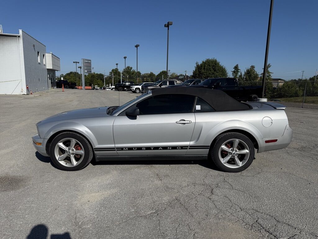 2007 Ford Mustang V6 Deluxe Crestwood KY