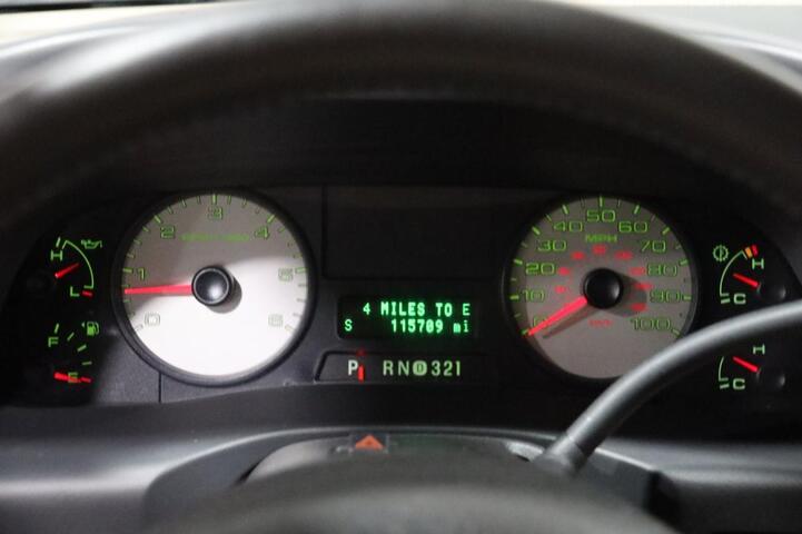 2007 Ford Super Duty F-350 DRW SuperCab 158 Lariat 6.8L V10 Dually 4dr Truck Chicago IL