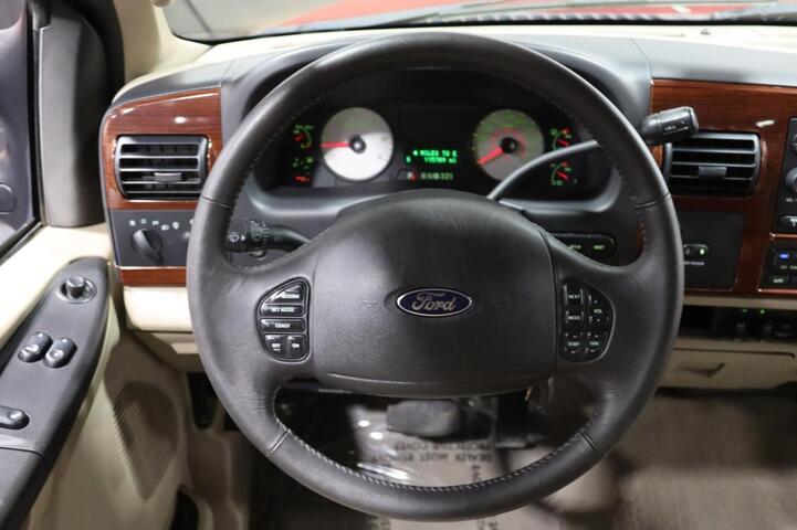 2007 Ford Super Duty F-350 DRW SuperCab 158 Lariat 6.8L V10 Dually 4dr Truck Chicago IL