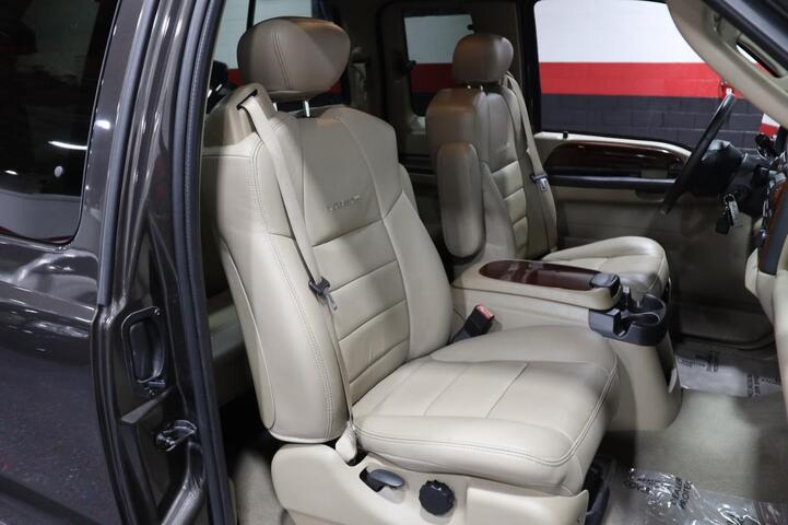 2007 Ford Super Duty F-350 DRW SuperCab 158 Lariat 6.8L V10 Dually 4dr Truck Chicago IL