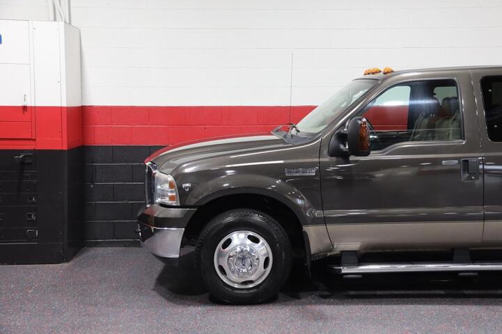 2007 Ford Super Duty F-350 DRW SuperCab 158 Lariat 6.8L V10 Dually 4dr Truck Chicago IL