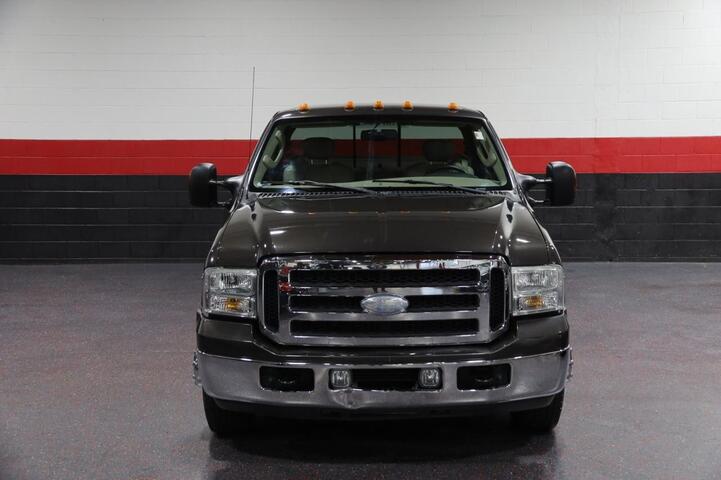 2007 Ford Super Duty F-350 DRW SuperCab 158 Lariat 6.8L V10 Dually 4dr Truck Chicago IL