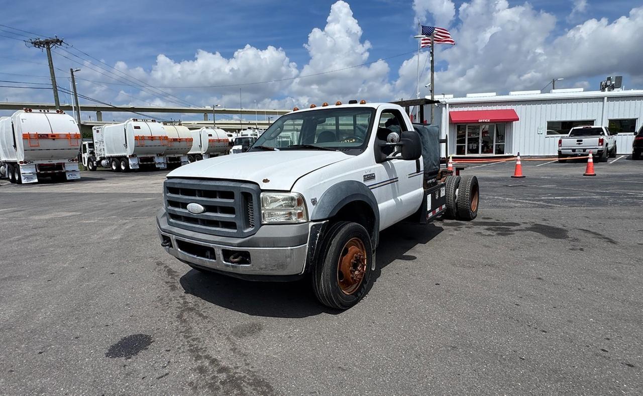 2007 Ford Super Duty F-450 XL Cab & Chassis