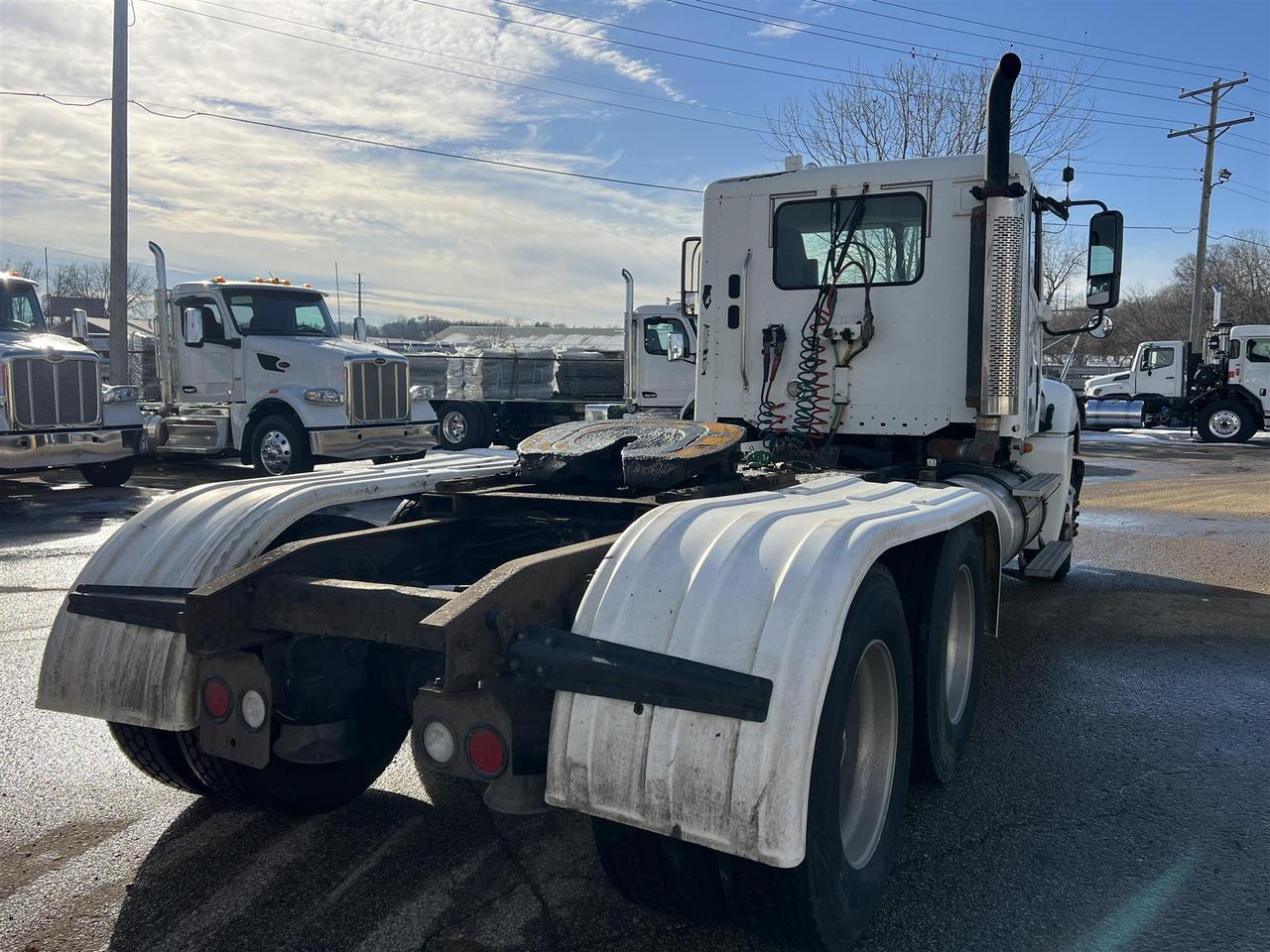 2007 Freightliner Columbia - 120 South St. Paul MN