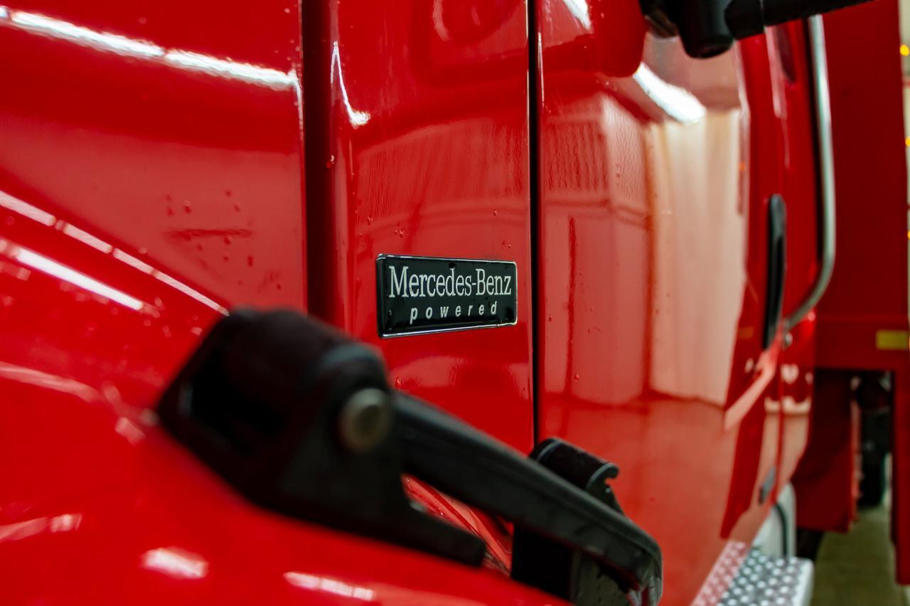 2007 Freightliner M2 106 S/A Sleeper Deck Truck Red Deer AB