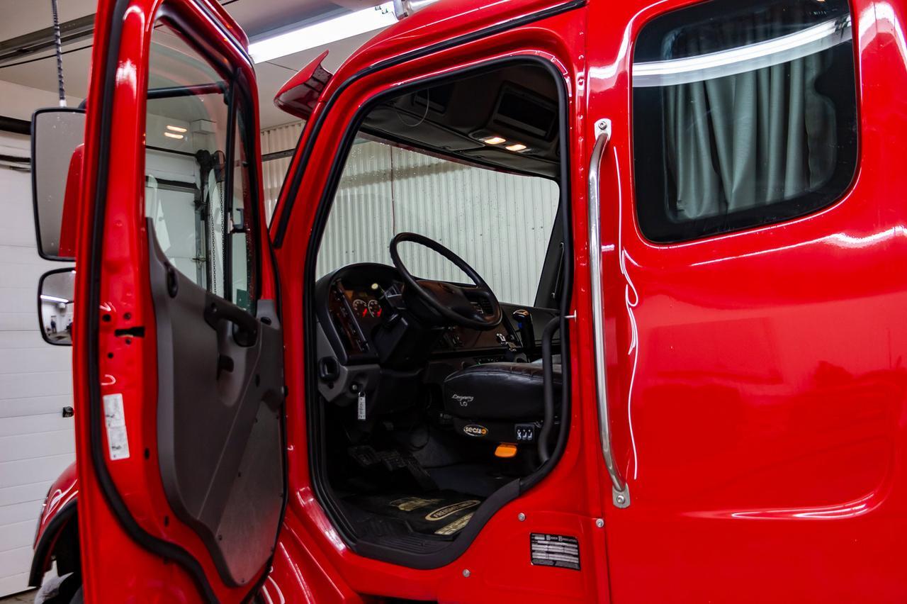 2007 Freightliner M2 106 S/A Sleeper Deck Truck Red Deer AB