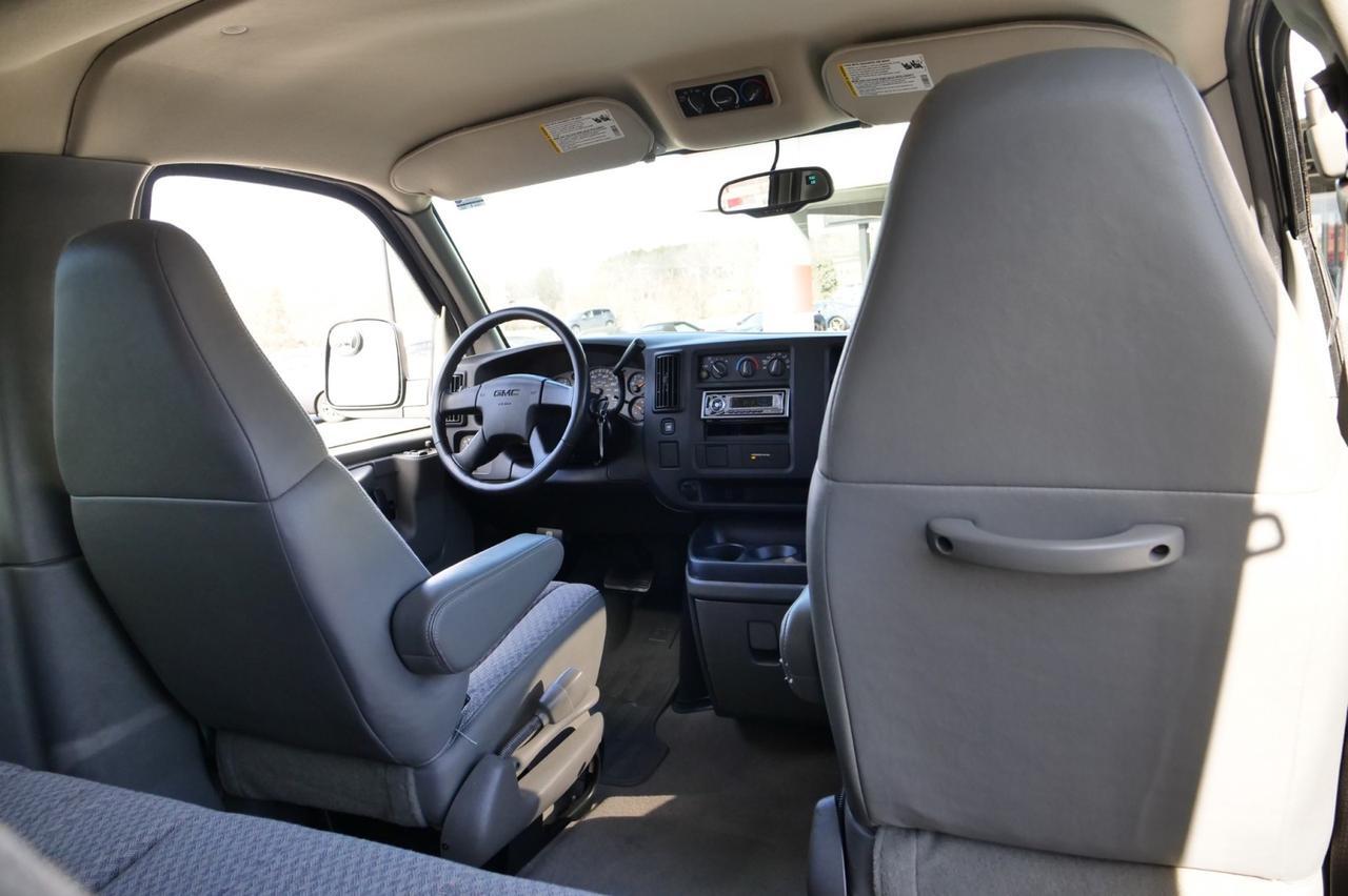 2007 GMC Savana 1500 Passenger Van AWD / 5.3L V8 / Rear AC! Lincolnton NC