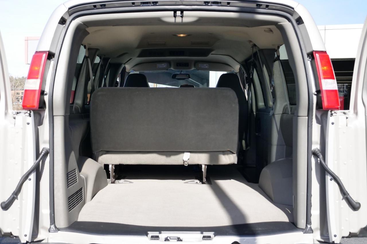 2007 GMC Savana 1500 Passenger Van AWD / 5.3L V8 / Rear AC! Lincolnton NC