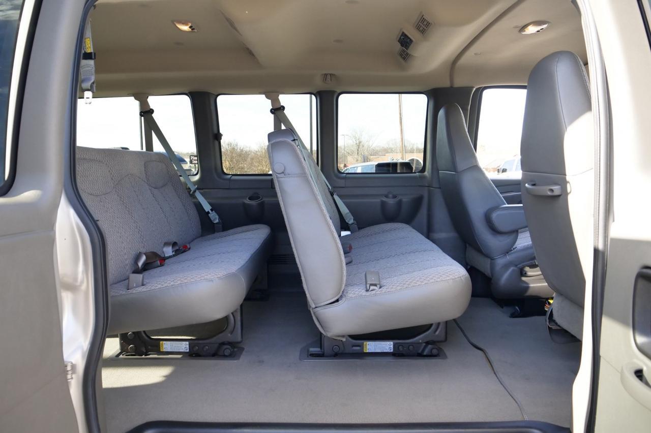 2007 GMC Savana 1500 Passenger Van AWD / 5.3L V8 / Rear AC! Lincolnton NC