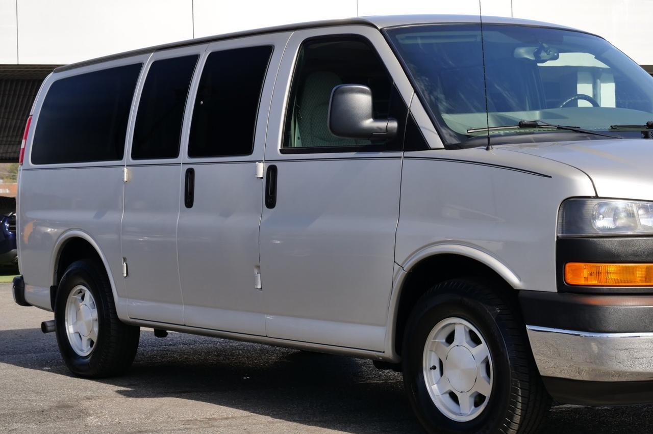 2007 GMC Savana 1500 Passenger Van AWD / 5.3L V8 / Rear AC! Lincolnton NC