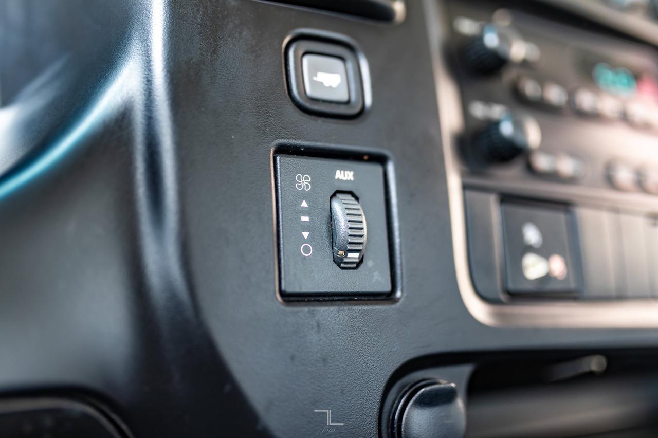 2007 GMC Savana 3500 Cube Van Red Deer AB