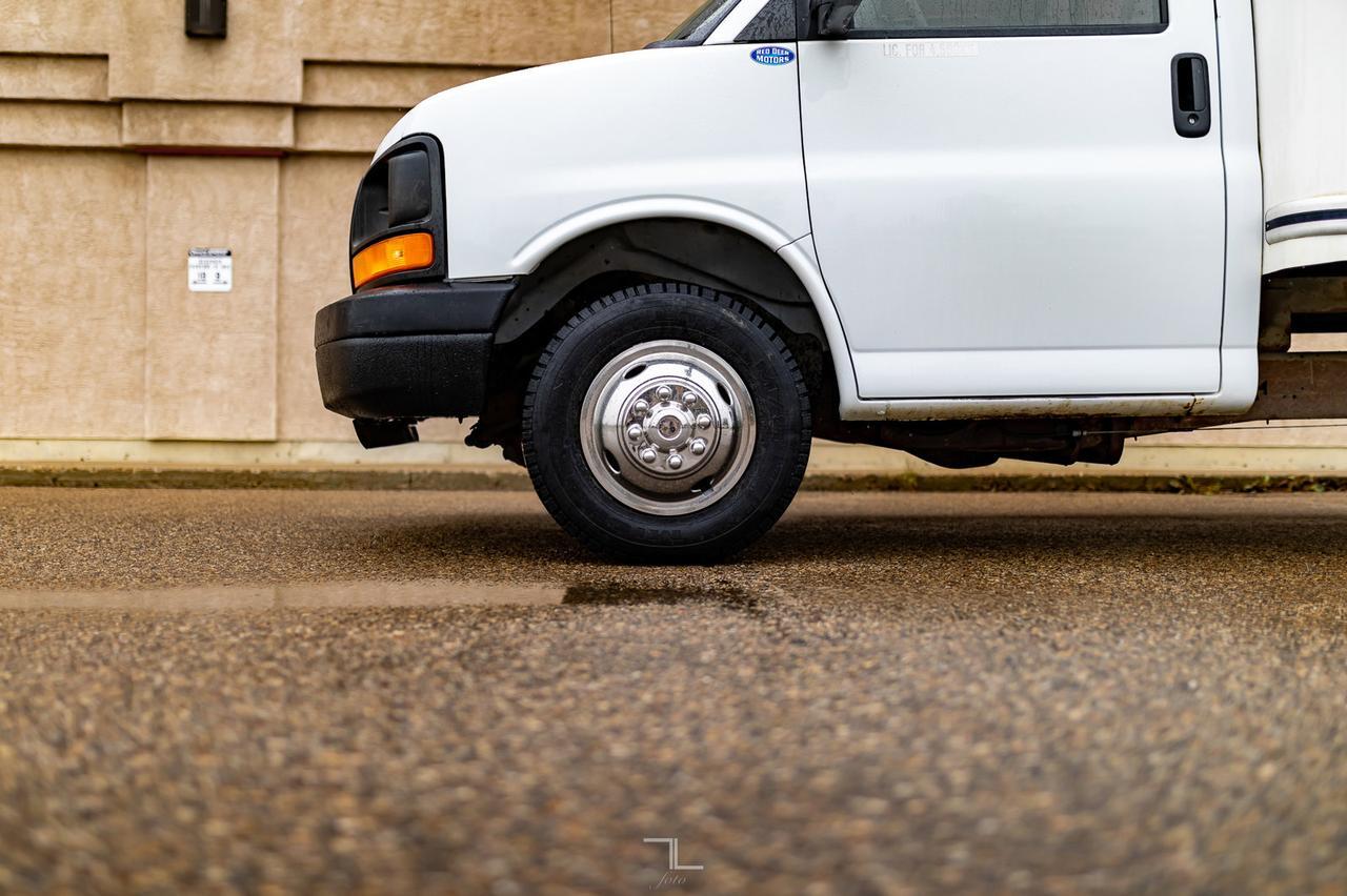 2007 GMC Savana 3500 Cube Van Red Deer AB