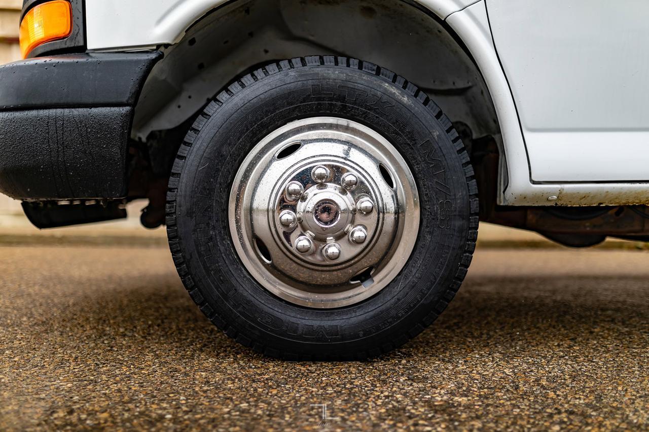 2007 GMC Savana 3500 Cube Van Red Deer AB