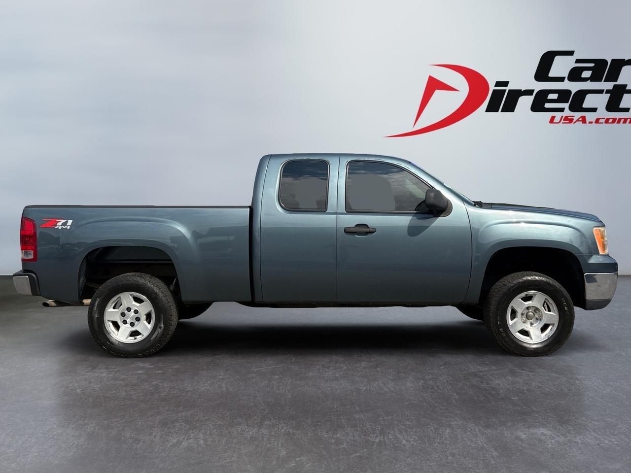 2007 GMC Sierra 1500 SLE1, POWER DRIVER SEATS, USB/AUX PORT, TOW PACKAGE, POWER FOLDING MIRRORS, TINTED WINDOWS, BED LINER, LOW MILES, CLEAN CARFAX, THIS TRUCK IS LIKE BRAND NEW!