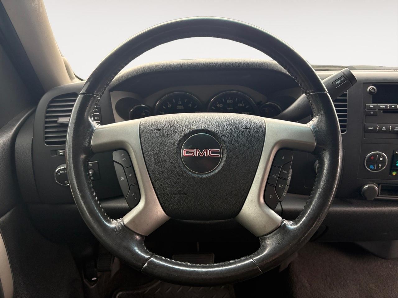 2007 GMC Sierra 1500 SLE1, POWER DRIVER SEATS, USB/AUX PORT, TOW PACKAGE, POWER FOLDING MIRRORS, TINTED WINDOWS, BED LINER, LOW MILES, CLEAN CARFAX, THIS TRUCK IS LIKE BRAND NEW! Virginia Beach VA