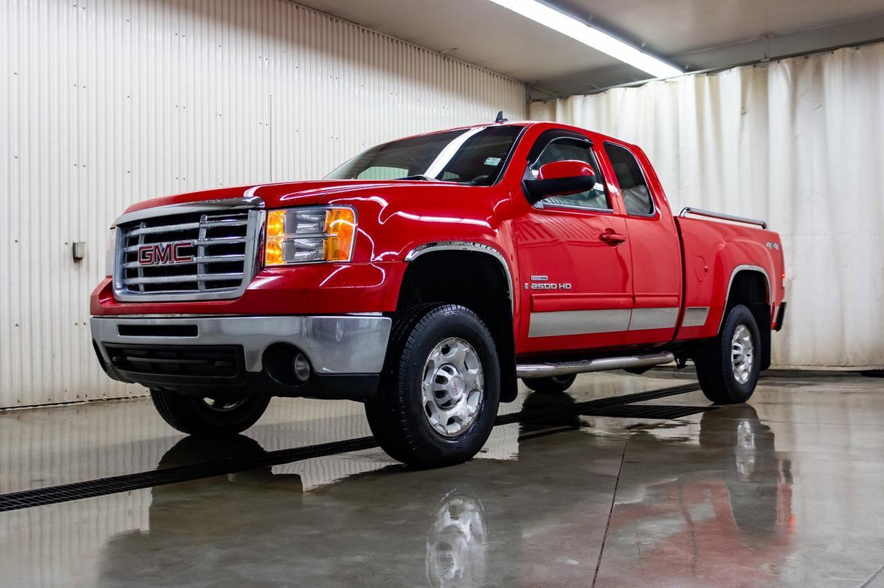 2007 GMC Sierra 2500HD 4x4 Ext. Cab SLT Diesel Leather Red Deer AB