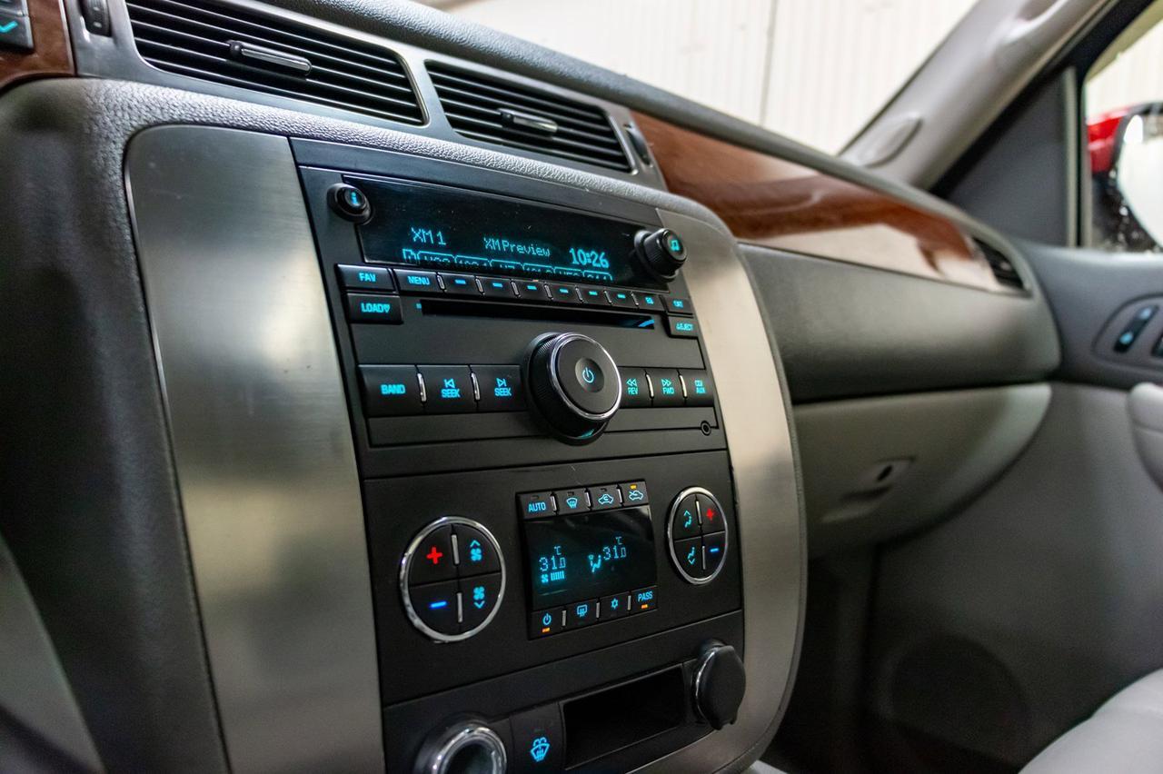 2007 GMC Sierra 2500HD 4x4 Ext. Cab SLT Diesel Leather Red Deer AB