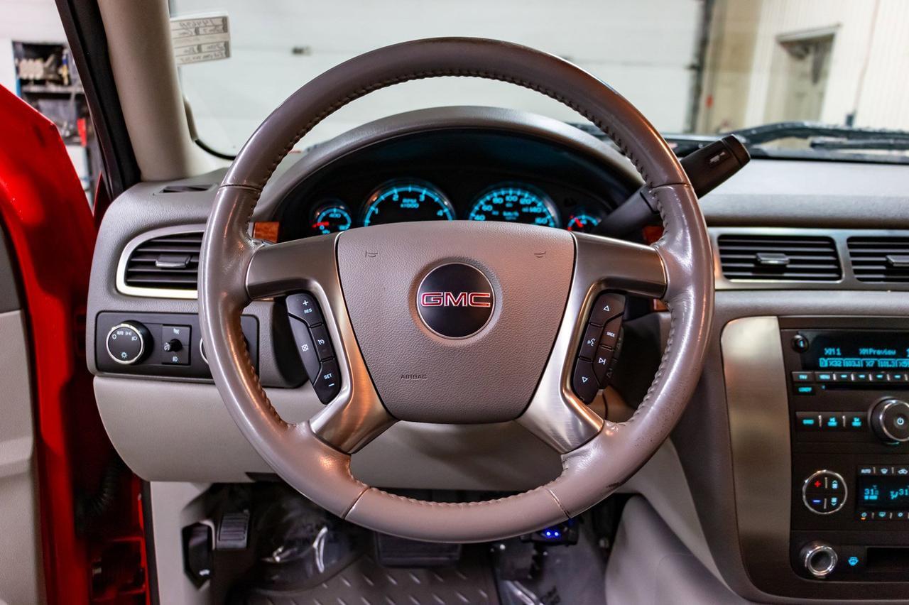 2007 GMC Sierra 2500HD 4x4 Ext. Cab SLT Diesel Leather Red Deer AB