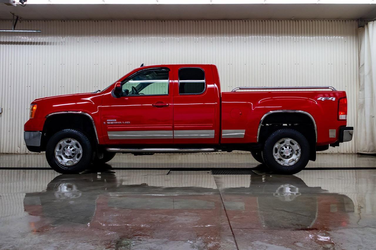 2007 GMC Sierra 2500HD 4x4 Ext. Cab SLT Diesel Leather Red Deer AB