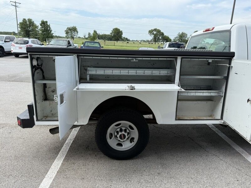 2007 GMC Sierra 2500HD Classic 4x4 Utility SLE Collinsville OK
