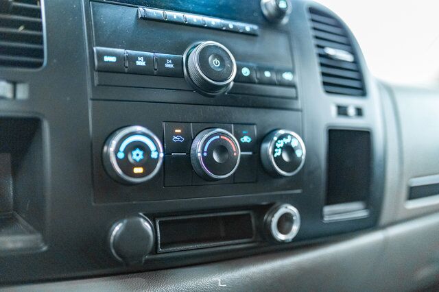 2007 GMC Sierra 3500HD 4x4 Reg Cab SLE 12 Ft Dump Deck Red Deer AB