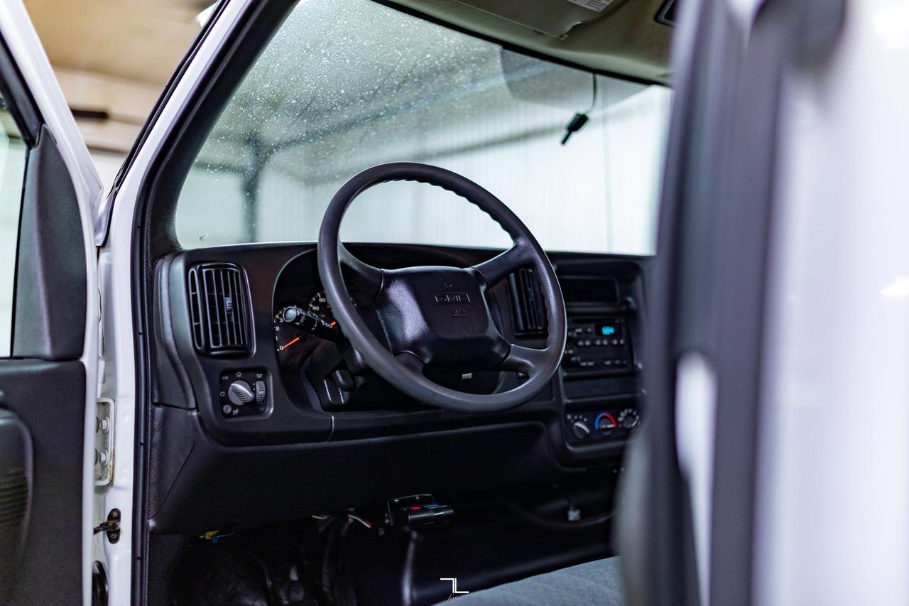 2007 GMC TC5500 4x4 Reg Cab Picker Deck Diesel Red Deer AB