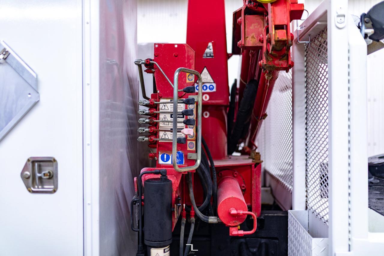 2007 GMC TC5500 4x4 Reg Cab Picker Deck Diesel Red Deer AB