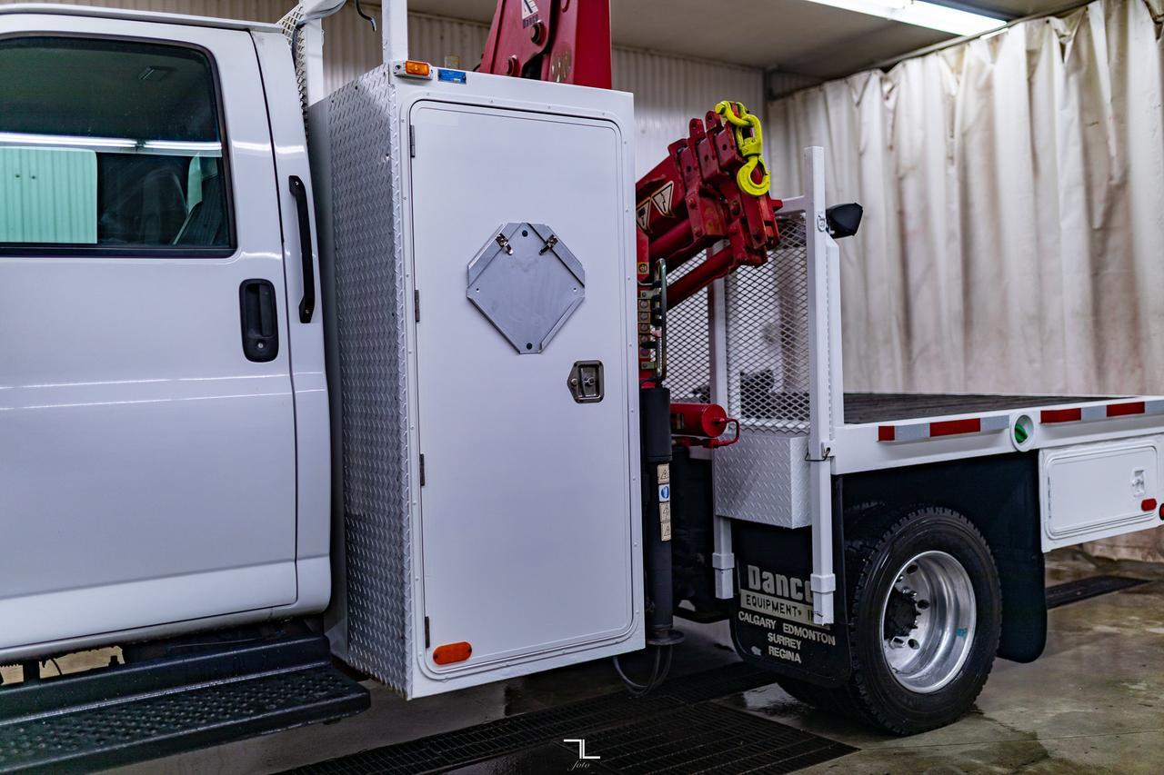 2007 GMC TC5500 4x4 Reg Cab Picker Deck Diesel Red Deer AB