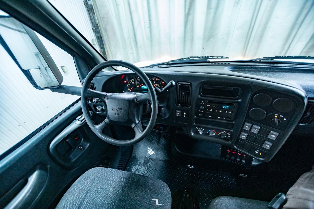 2007 GMC TC5500 4x4 Reg Cab Picker Deck Diesel Red Deer AB