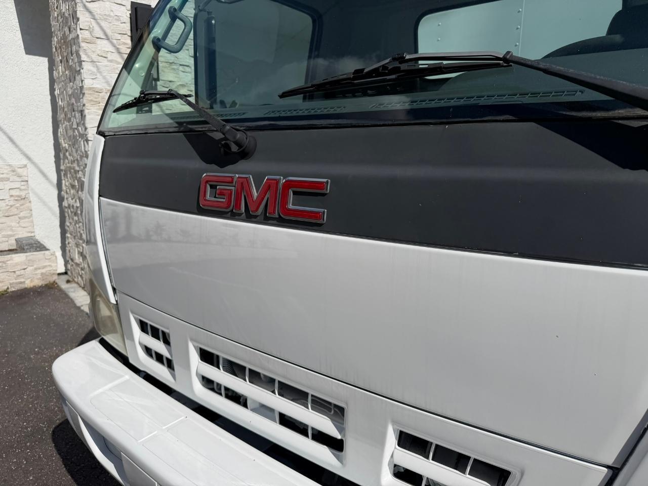 2007 GMC W3S042 W3500 GAS REG 109" WB 12000 GVWR AT IBT PWL Jacksonville FL