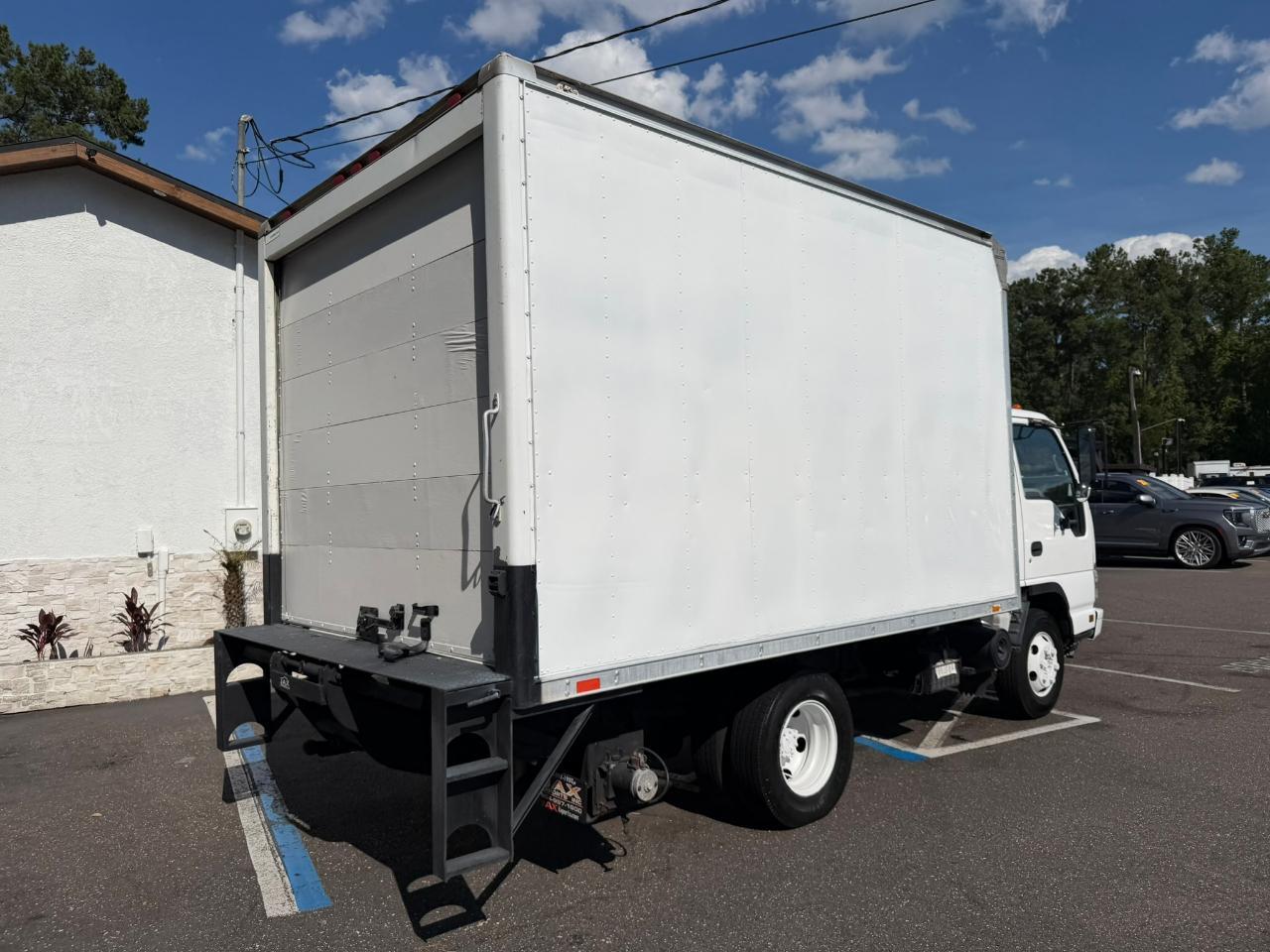 2007 GMC W3S042 W3500 GAS REG 109" WB 12000 GVWR AT IBT PWL Jacksonville FL
