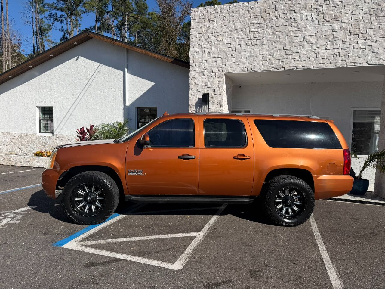 2007 GMC Yukon XL 2WD 4dr 1500 SLE