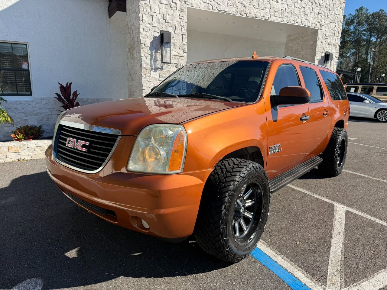 2007 GMC Yukon XL 2WD 4dr 1500 SLE