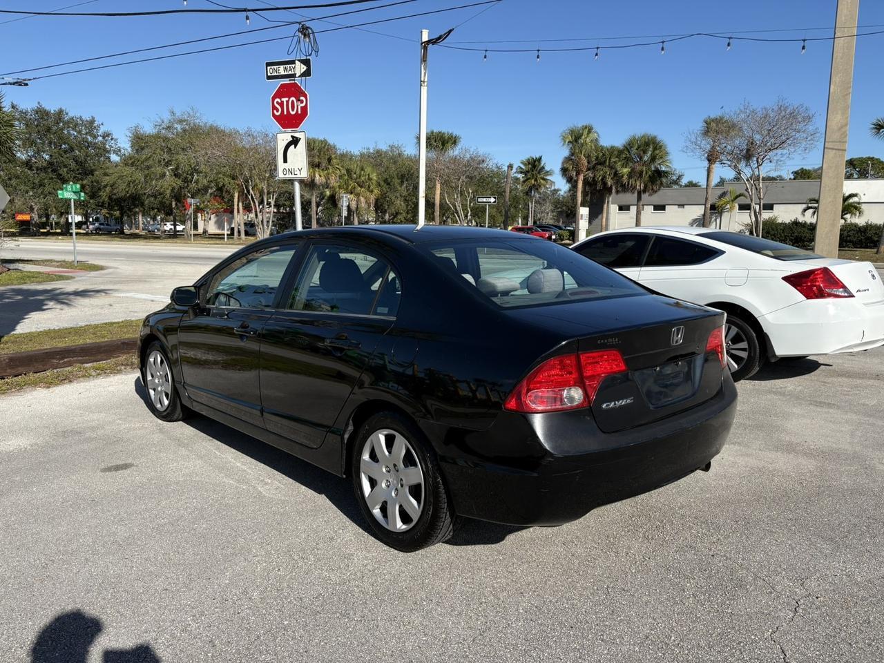 2007 Honda Civic Sdn LX