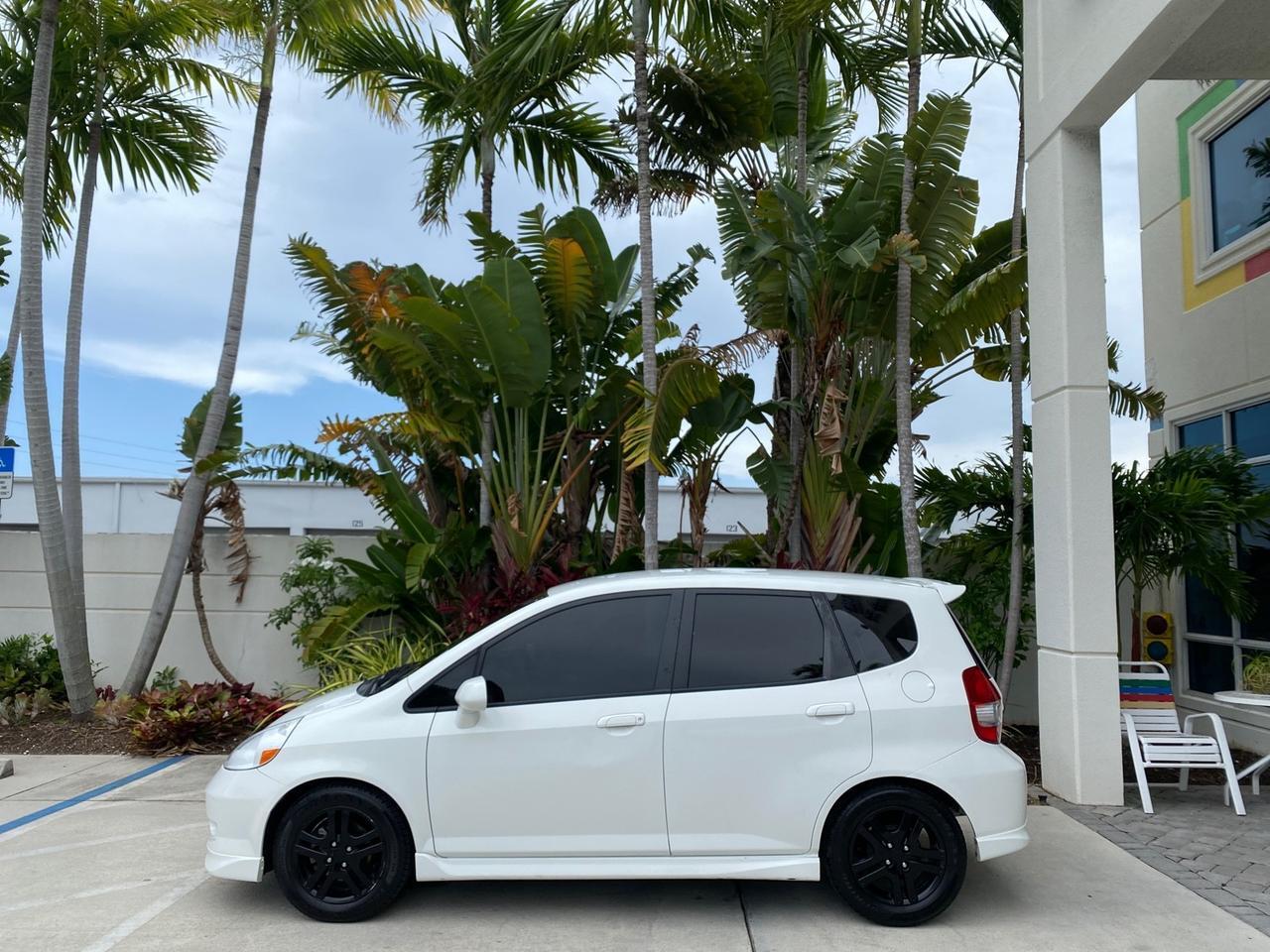 2007 Honda Fit 37 MPG AUTO AC Sport LOW MILES 40,042 Pompano Beach FL