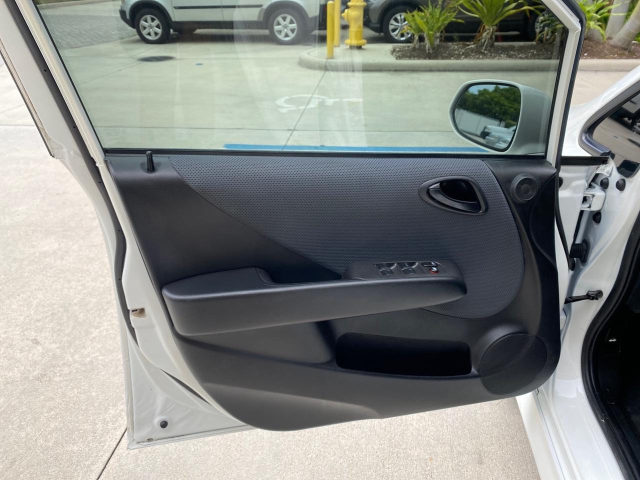 2007 Honda Fit 37 MPG AUTO AC Sport LOW MILES 40,042 Pompano Beach FL
