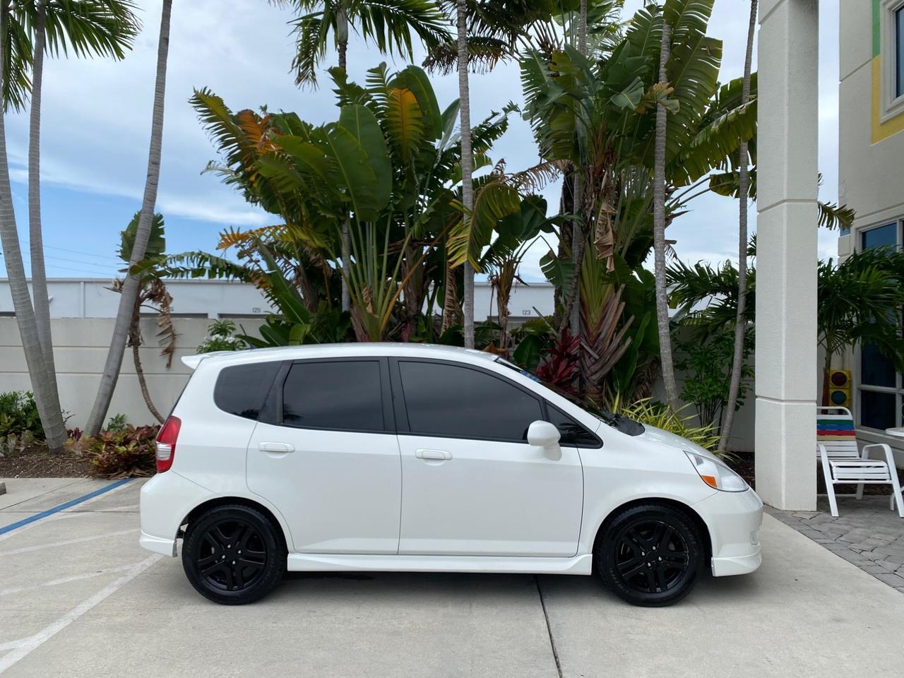 2007 Honda Fit 37 MPG AUTO AC Sport LOW MILES 40,042 Pompano Beach FL
