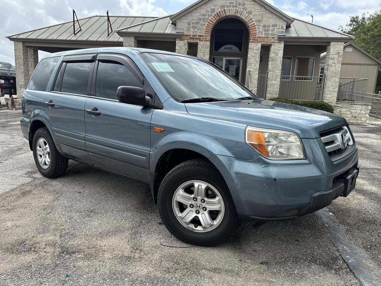 2007 Honda Pilot LX's photo
