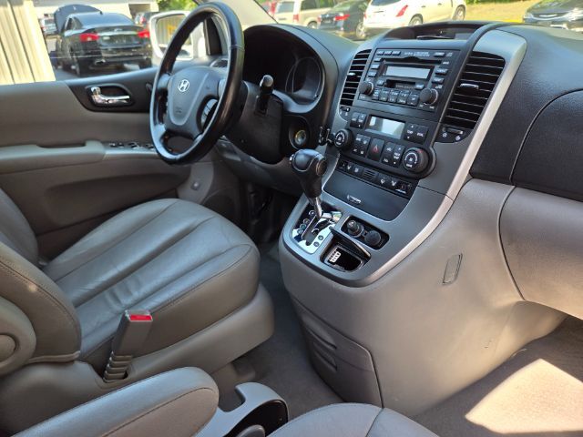 2007 Hyundai Entourage Limited Elgin IL