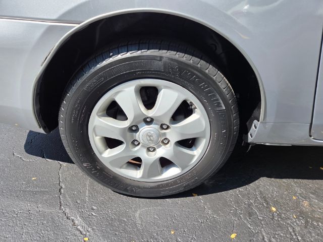 2007 Hyundai Entourage Limited Elgin IL