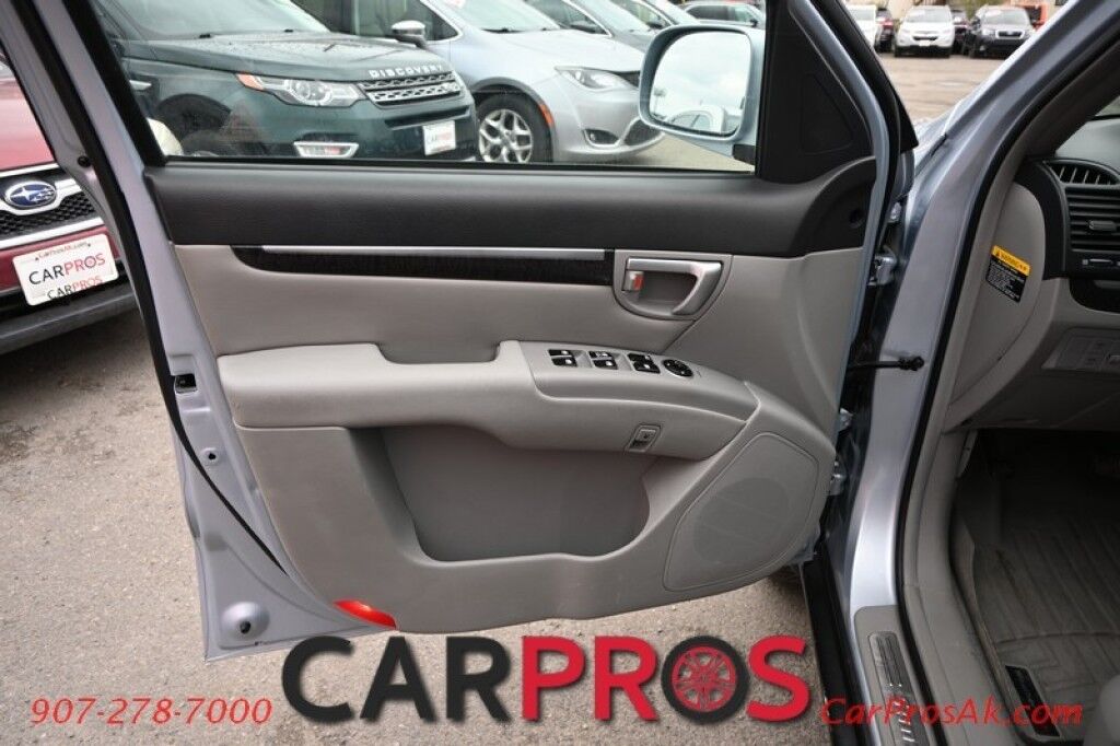 2007 Hyundai Santa Fe Limited - AWD - 3.3L V6 - Keyless Entry - Power Driver Seat - Heated Cloth Seats - Sunroof - Dual Climate Controls - Auto Brake Hold - Power Mirrors, Windows & Locks - Cruise Control - Low Miles Anchorage AK