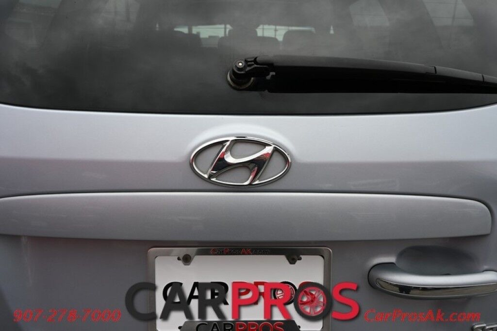 2007 Hyundai Santa Fe Limited - AWD - 3.3L V6 - Keyless Entry - Power Driver Seat - Heated Cloth Seats - Sunroof - Dual Climate Controls - Auto Brake Hold - Power Mirrors, Windows & Locks - Cruise Control - Low Miles Anchorage AK