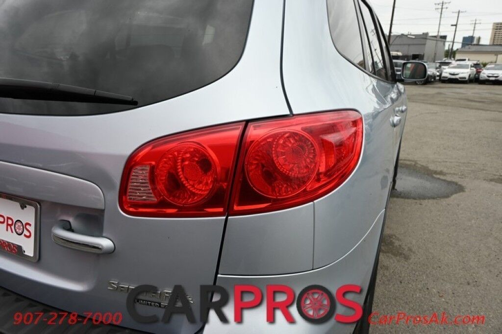 2007 Hyundai Santa Fe Limited - AWD - 3.3L V6 - Keyless Entry - Power Driver Seat - Heated Leather Seats - Sunroof - Dual Climate Controls - Power Mirrors, Windows & Locks - Cruise Control - Low Miles Anchorage AK