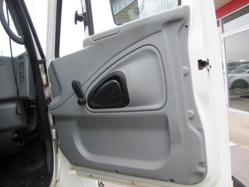2007 INTERNATIONAL 4300 Bucket Truck Collinsville OK