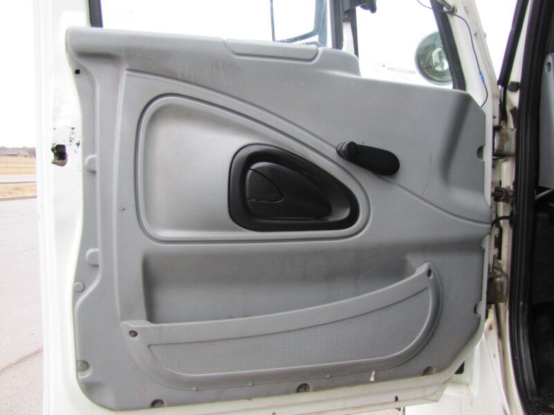 2007 INTERNATIONAL 4300 Bucket Truck Collinsville OK