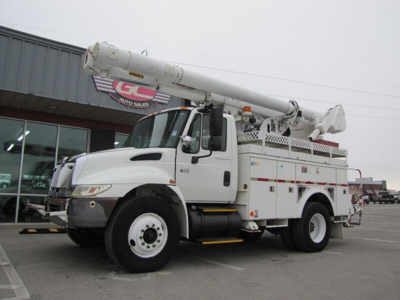 2007 INTERNATIONAL 4300 Bucket Truck Collinsville OK