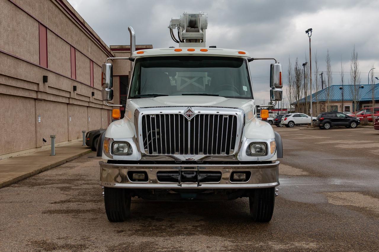 2007 International 7500 HT570 Pitman 8 Ton Crane Red Deer AB
