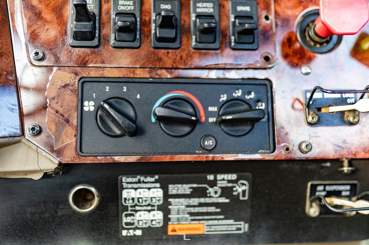 2007 International 9900i Daycab Truck Tractor Heavy Spec Diesel Red Deer AB