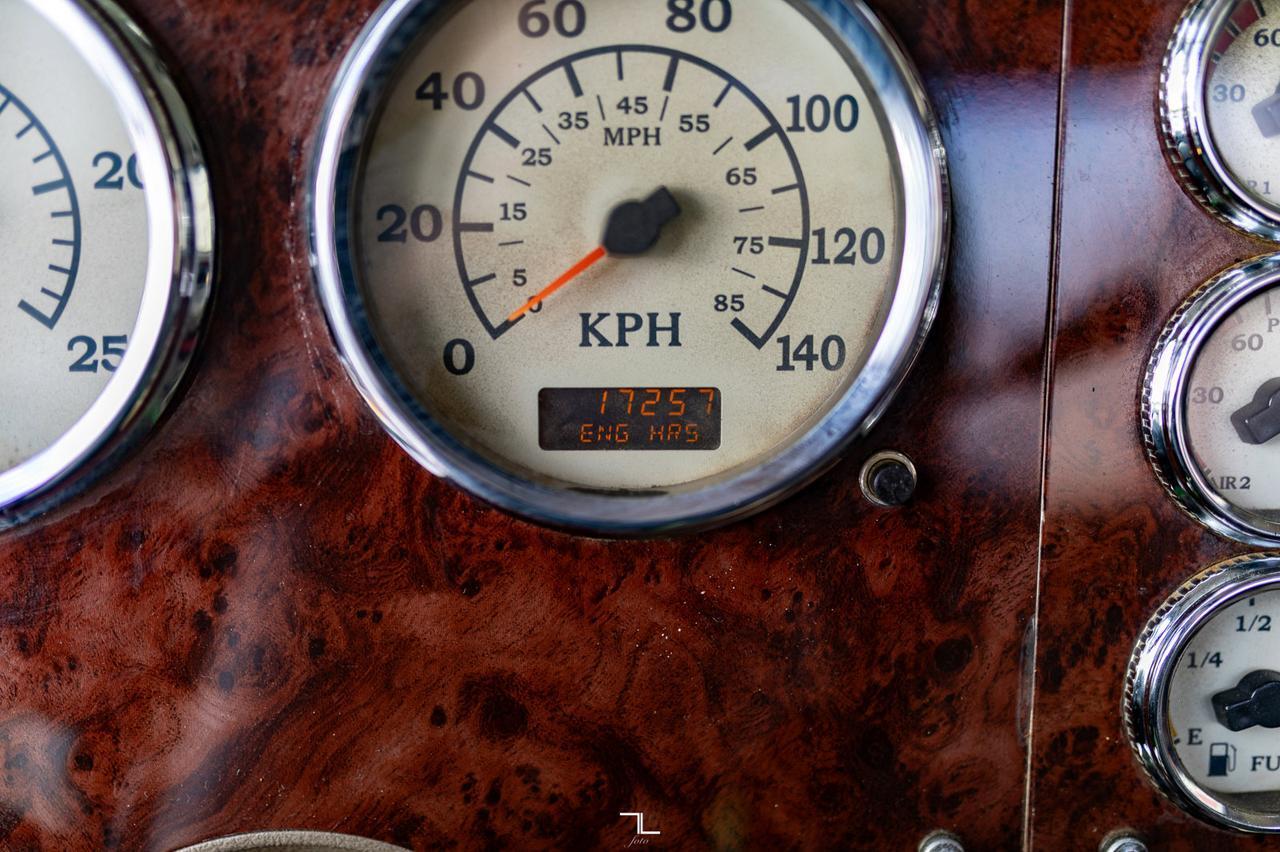 2007 International 9900i Daycab Truck Tractor Heavy Spec Diesel Red Deer AB